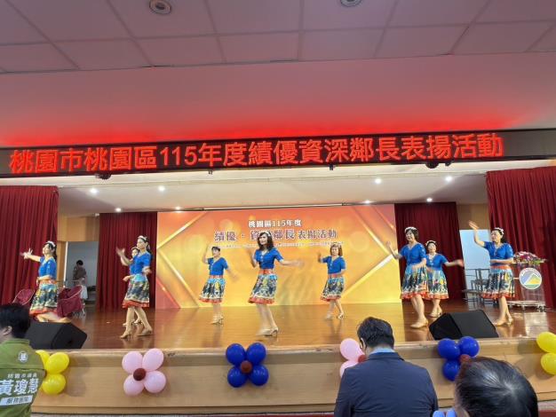 舞蹈表演。