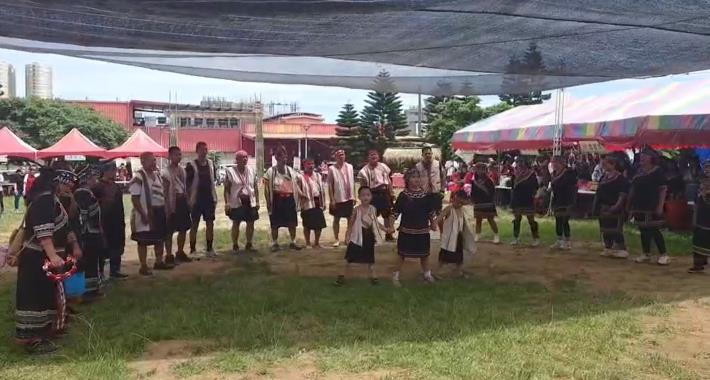 布農族族人舞蹈表演