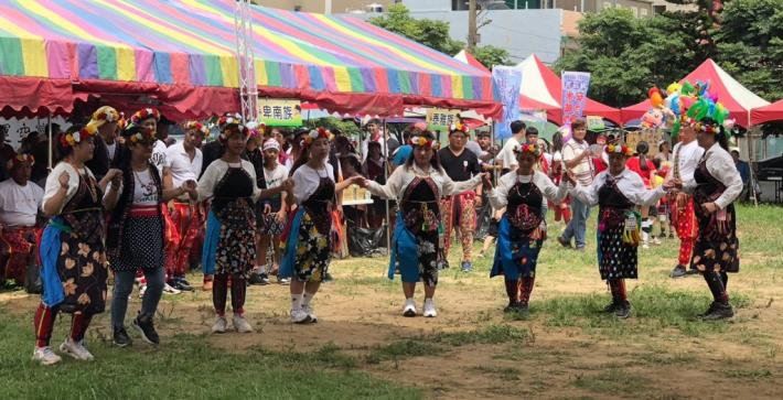 卑南族族人舞蹈表演