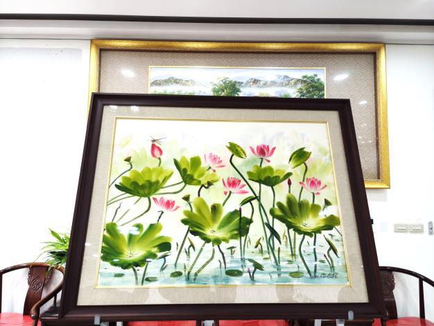 蓮花畫作一幅