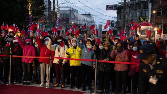 LINE_ALBUM_臉書 去啦_250106_5