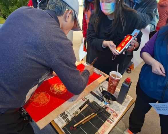老師現場揮毫