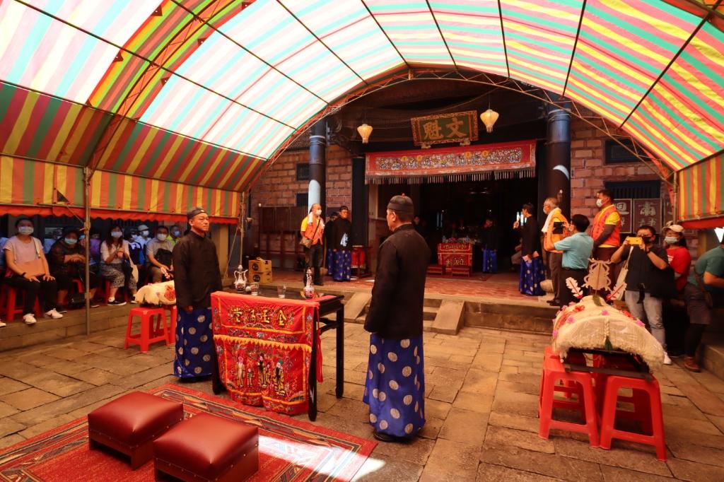中庭 中庭