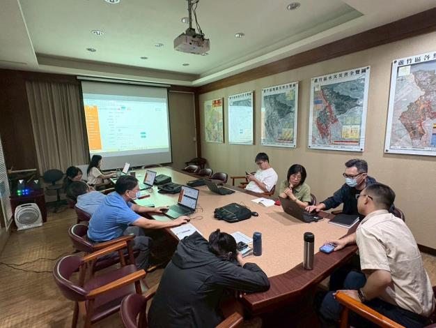 LINE_ALBUM_1140922 EMIC教育訓練_250922_4
