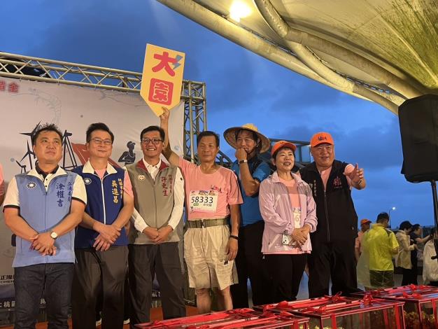 大觀盃馬拉松4500人竹圍漁港起跑 首邀單身男女路跑聯誼活動照片共12張第9張