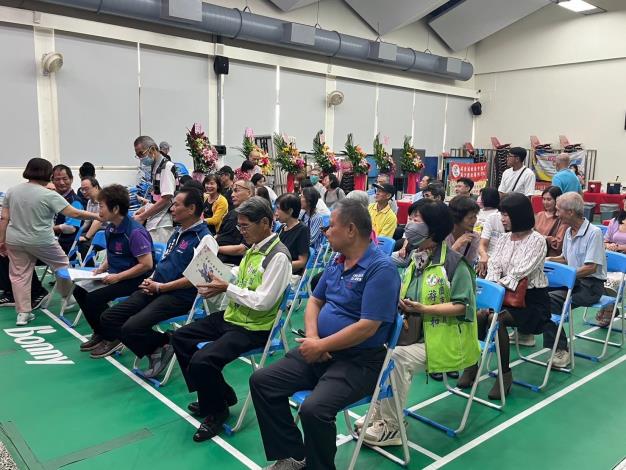  大園區長青書畫家個展活動系列照片，共8張第5張