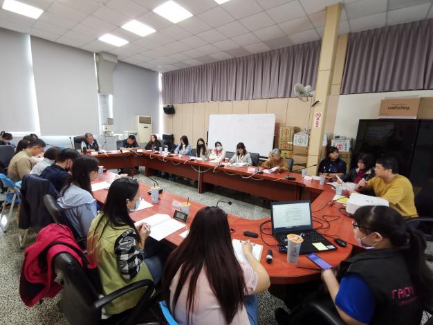 LINE_ALBUM_1131101社安網會議_241101_63