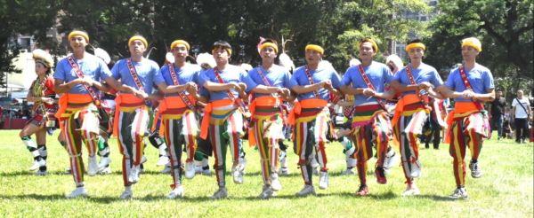 充滿活力的舞步