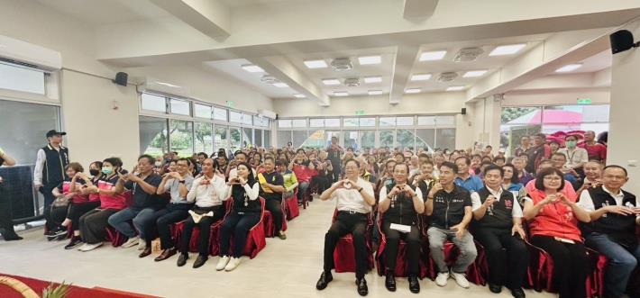 貴賓與在地鄉親出席踴躍