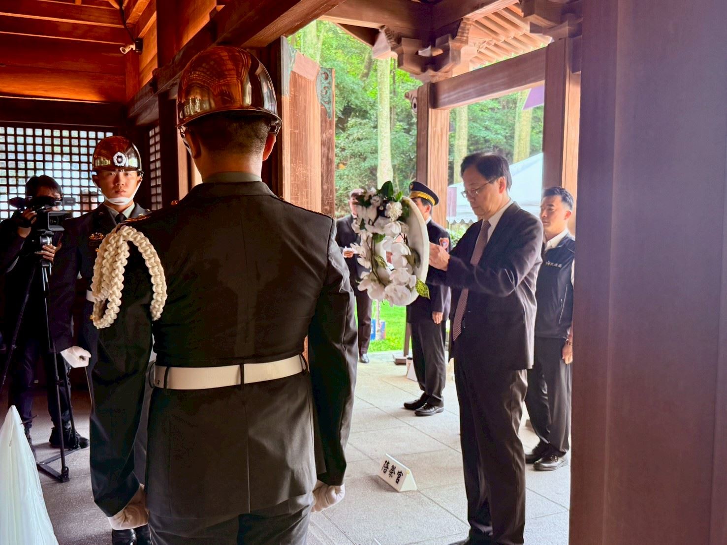 忠烈祠秋祭-市長獻花致敬烈士